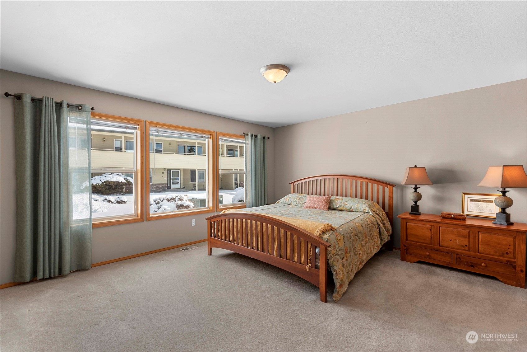 1380 Eastmont Unit: 102