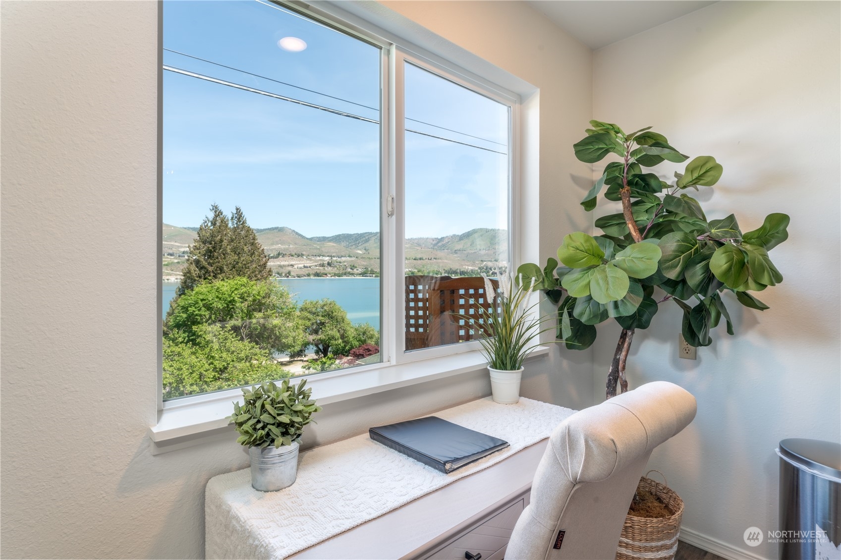 1902 W Prospect Street Unit: 101