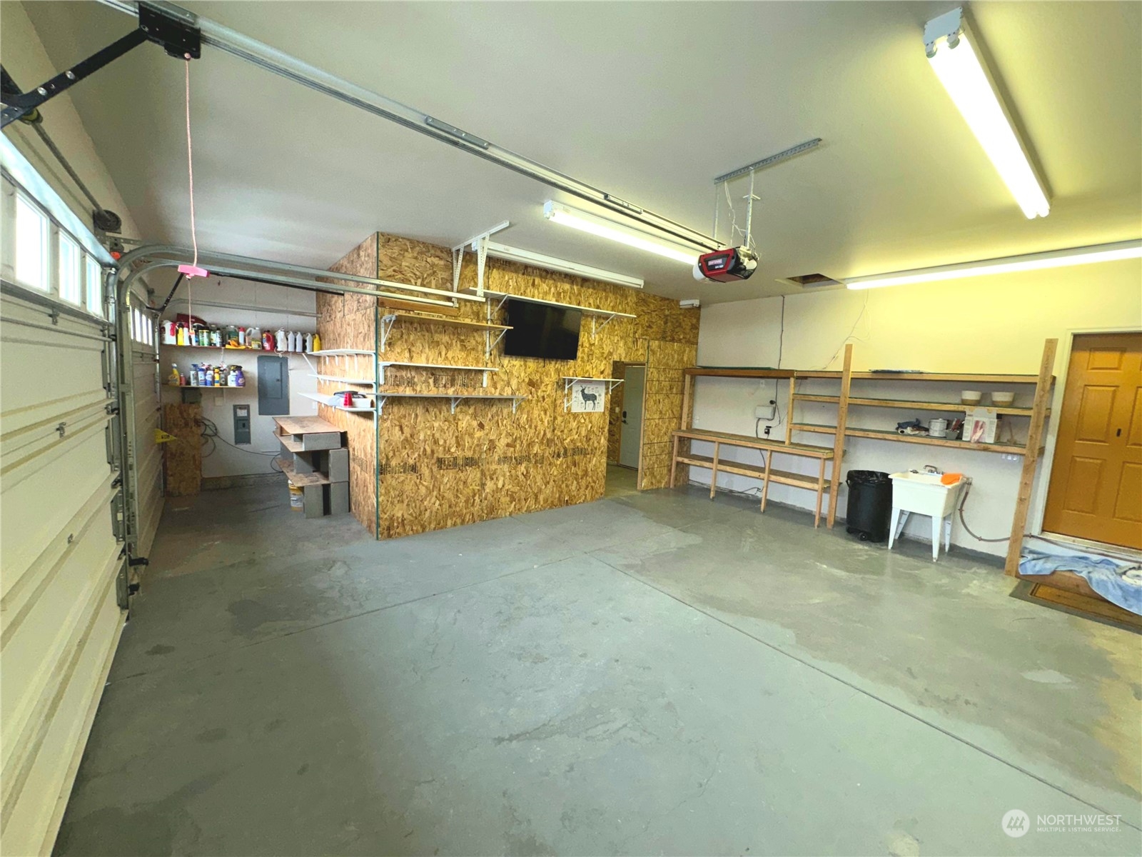 11401 Cottonwood Canyon Road