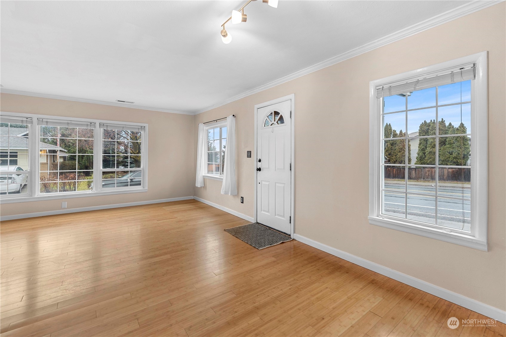 520 S Western Avenue