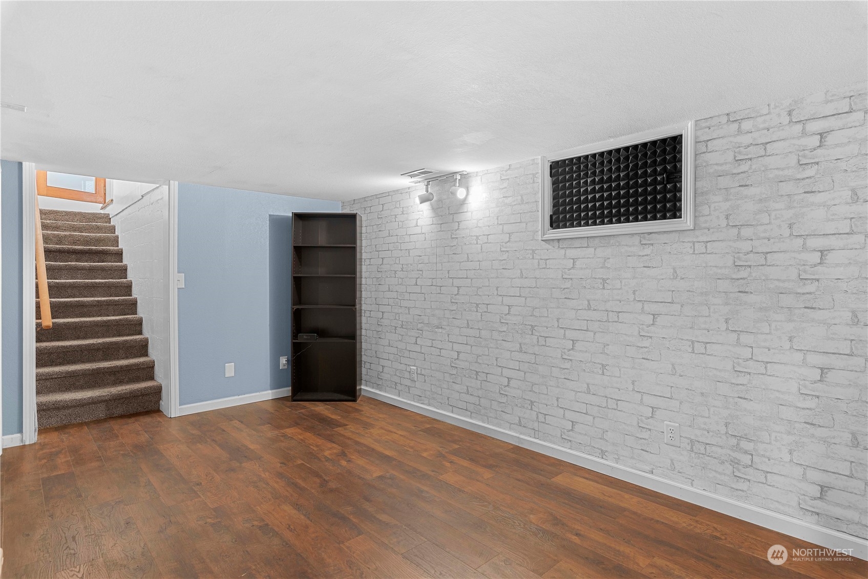 520 S Western Avenue