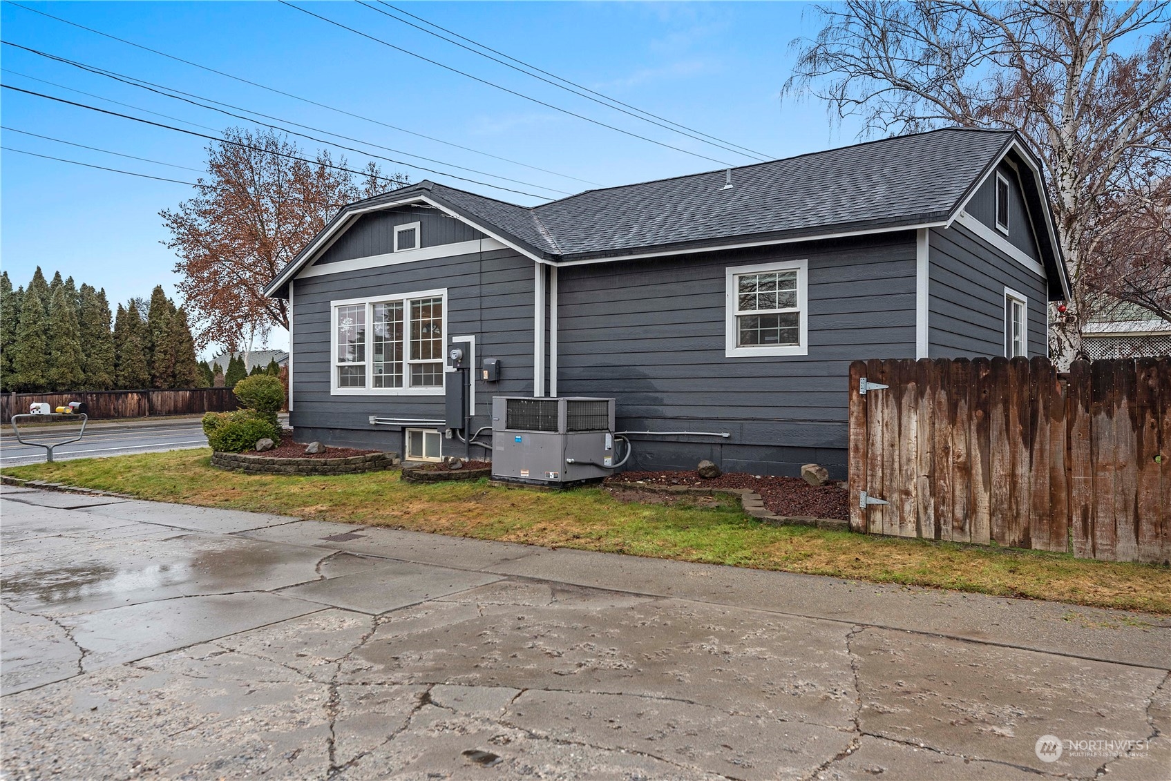 520 S Western Avenue