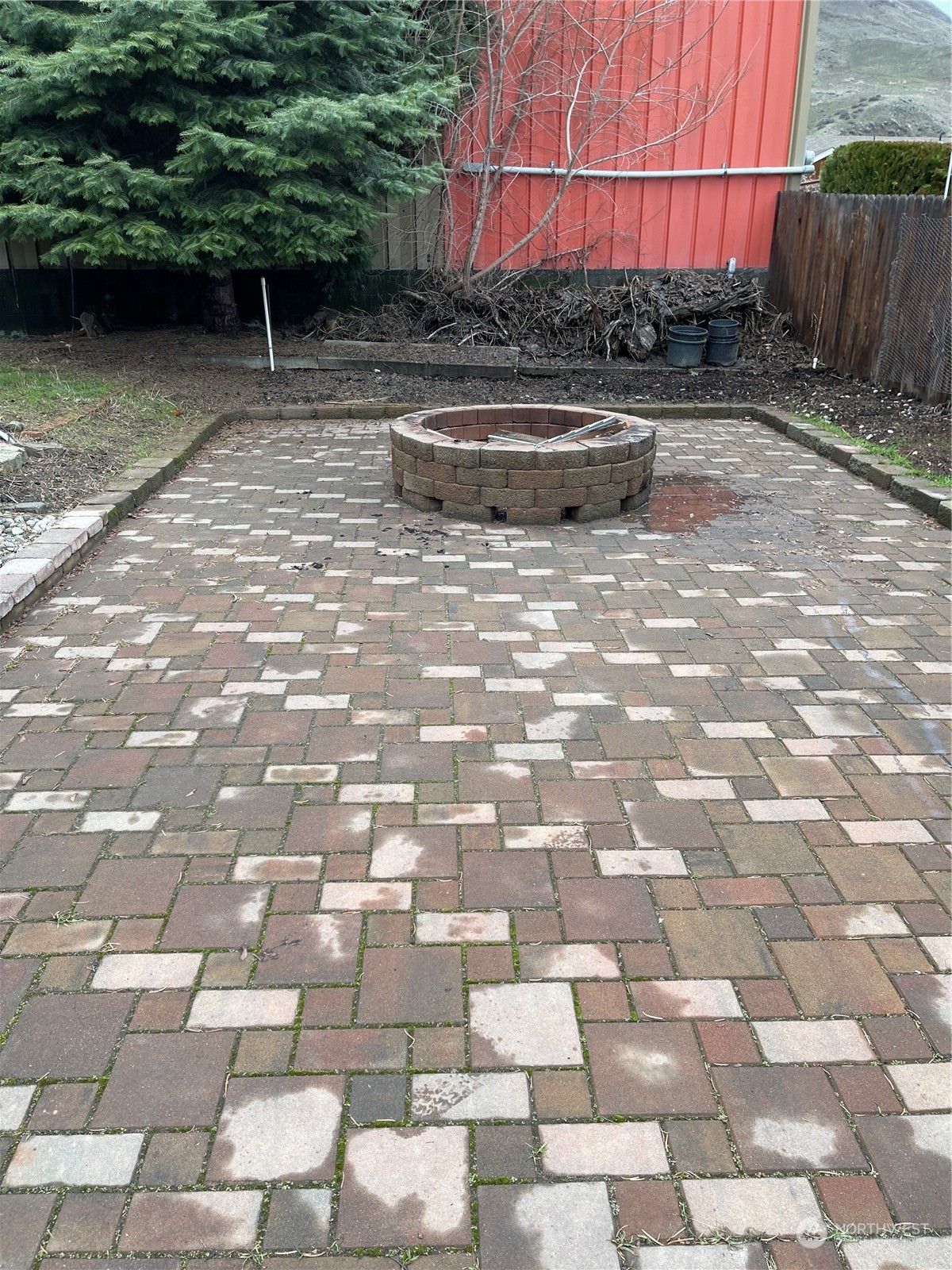 520 S Western Avenue