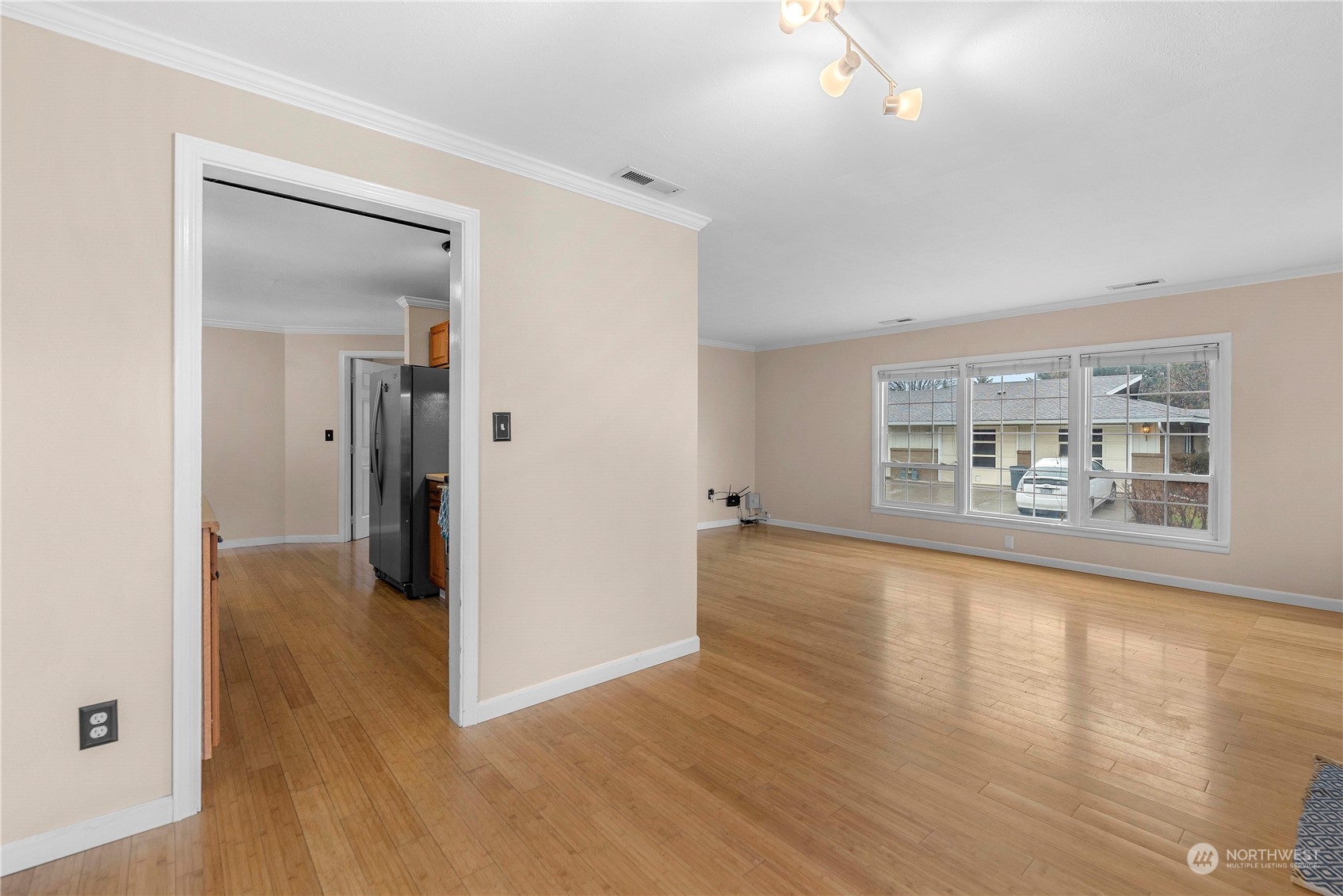 520 S Western Avenue