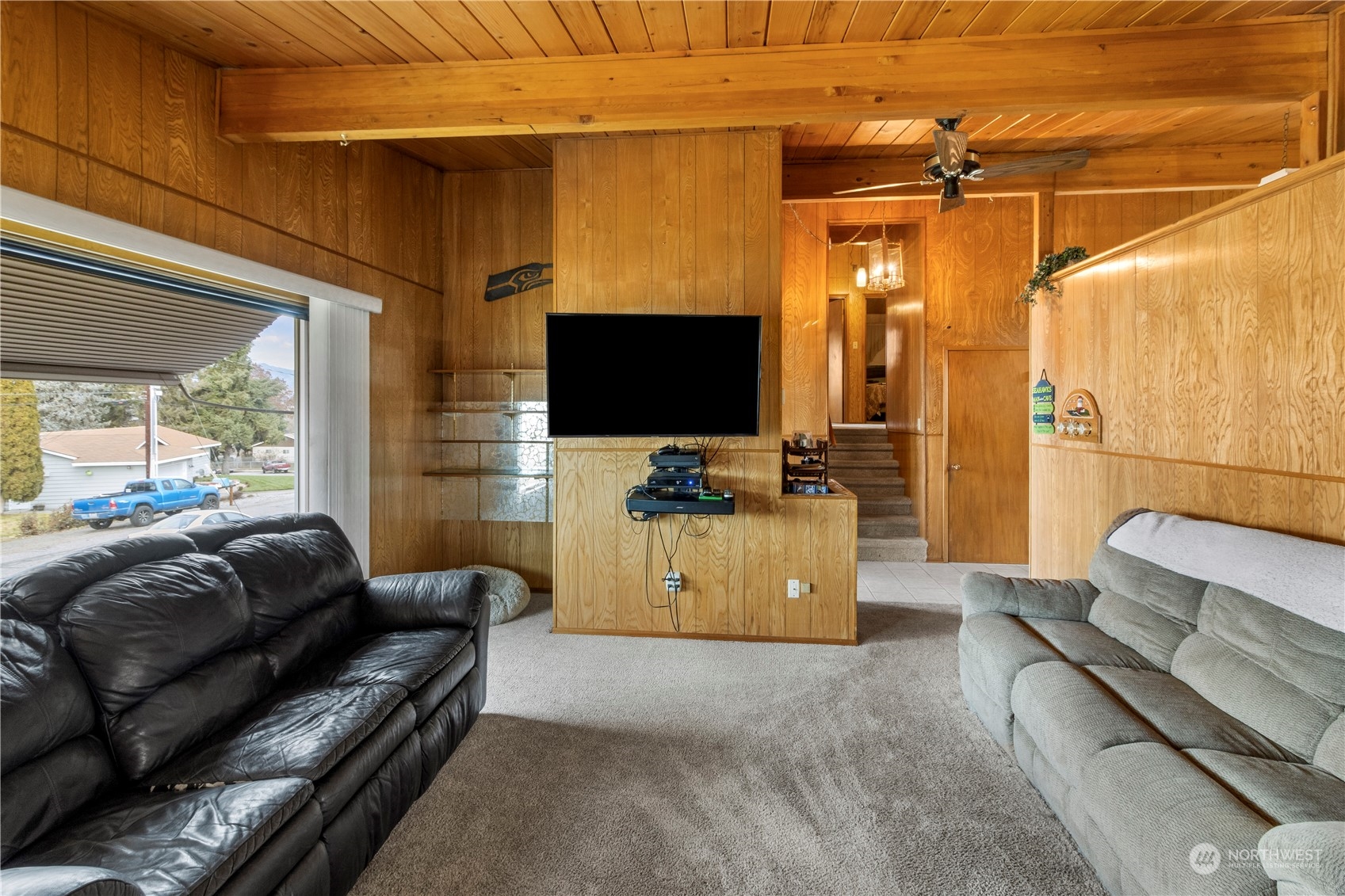 1725 N Anne Street N