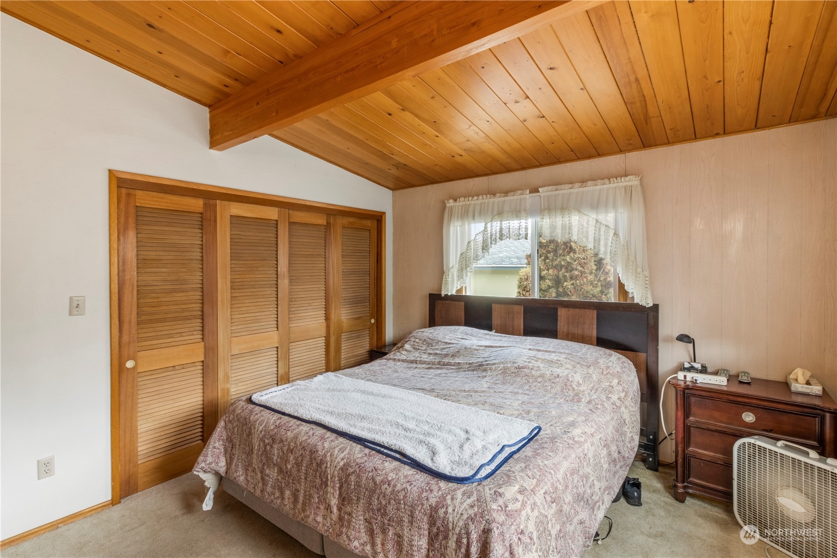 1725 N Anne Street N