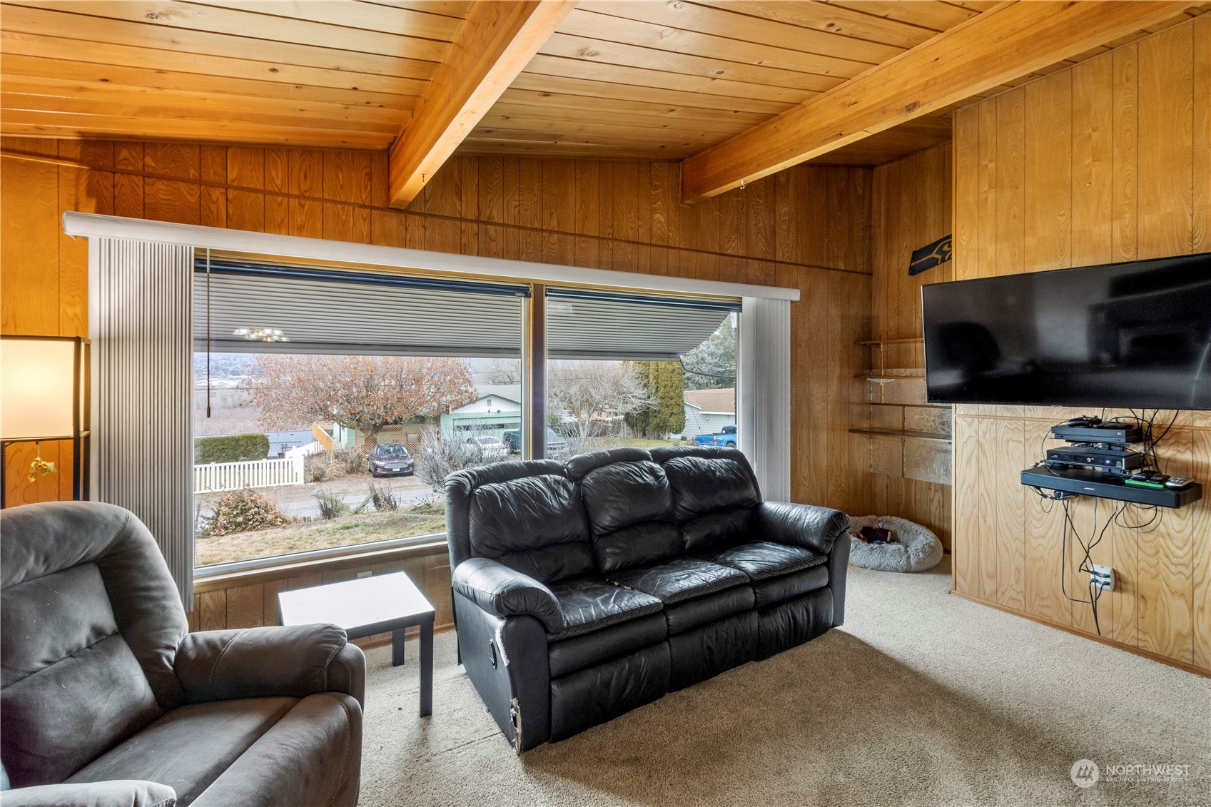 1725 N Anne Street N