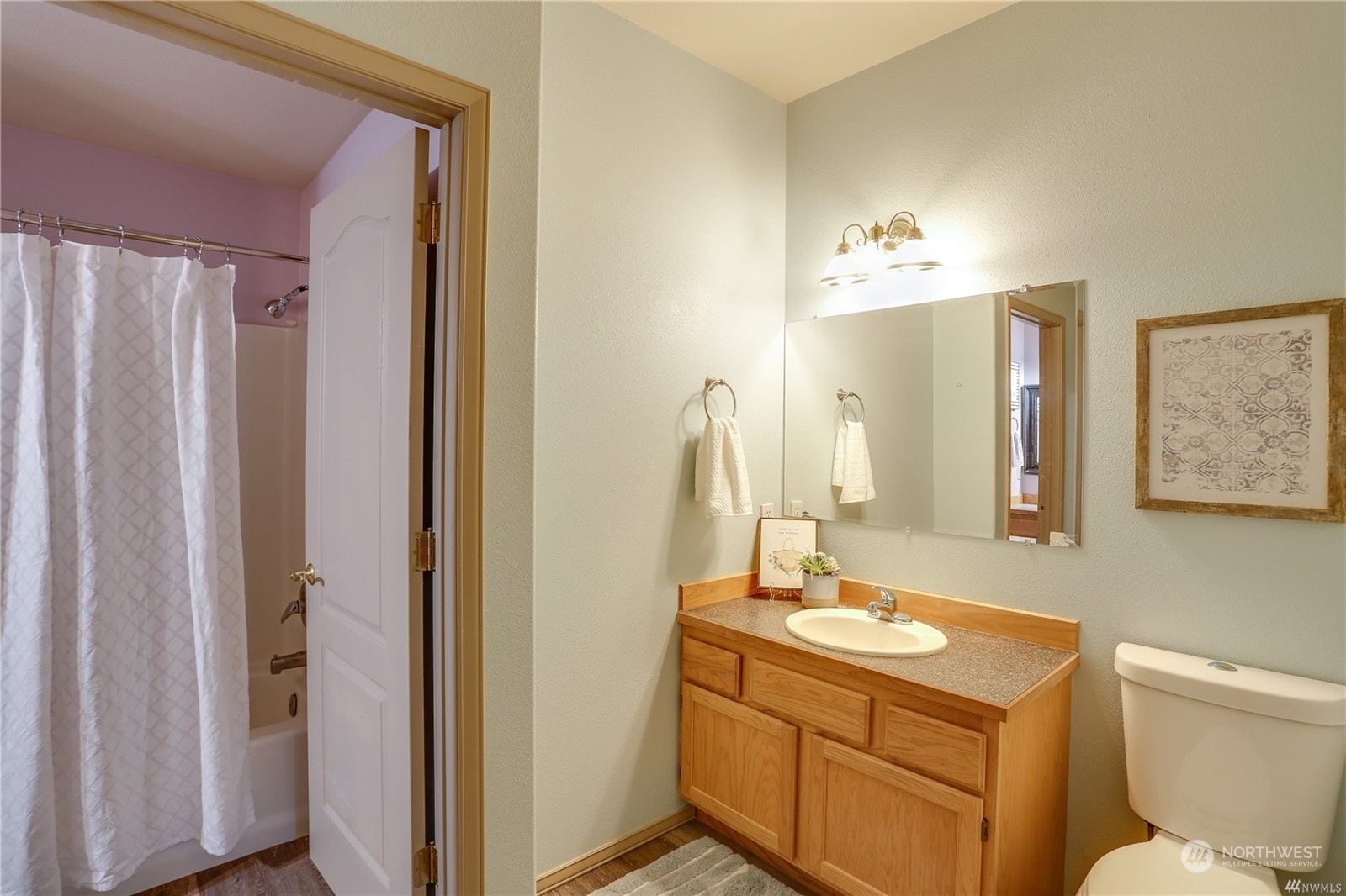 1550 Eastmont Avenue