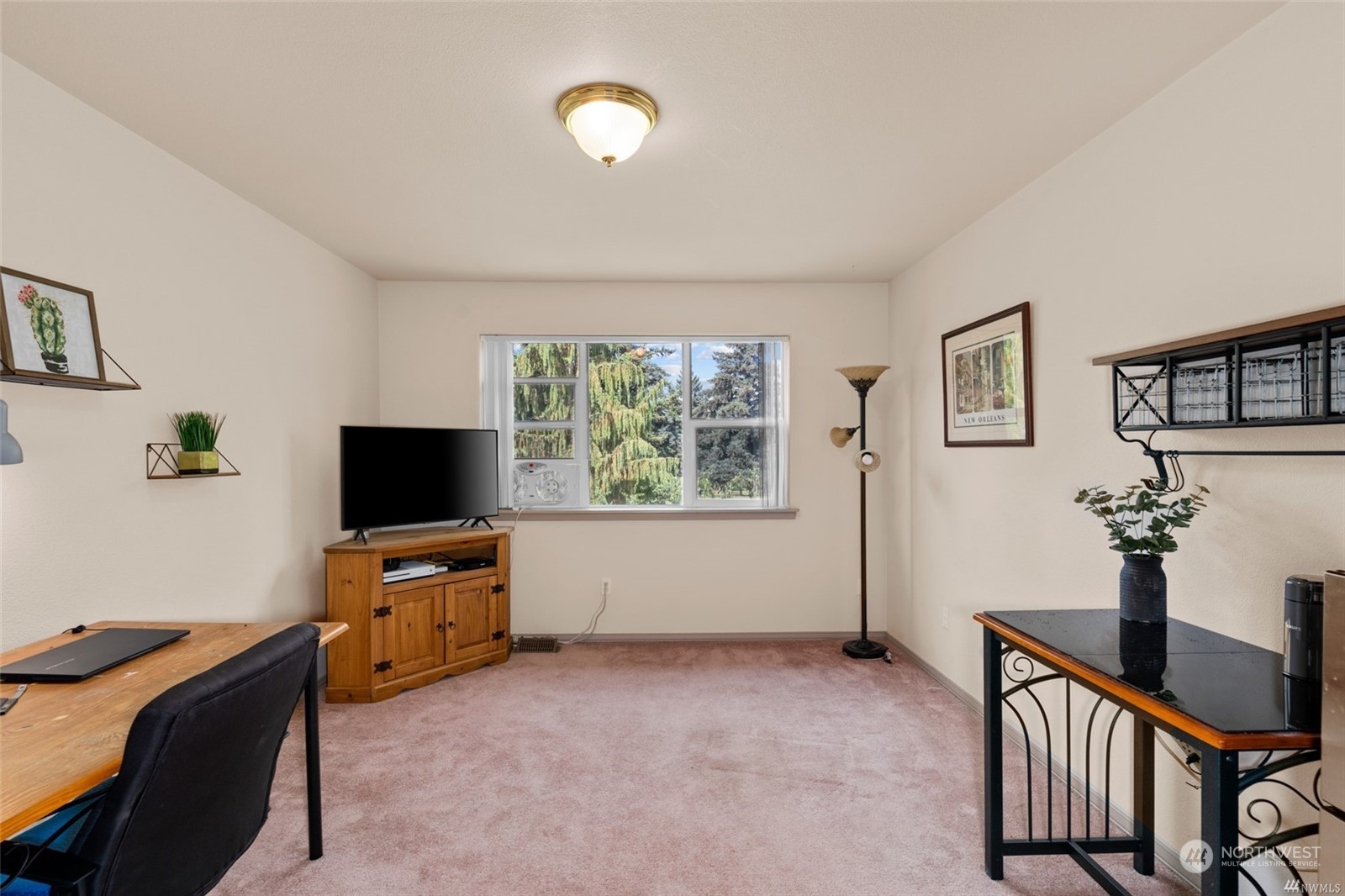 1550 Eastmont Avenue