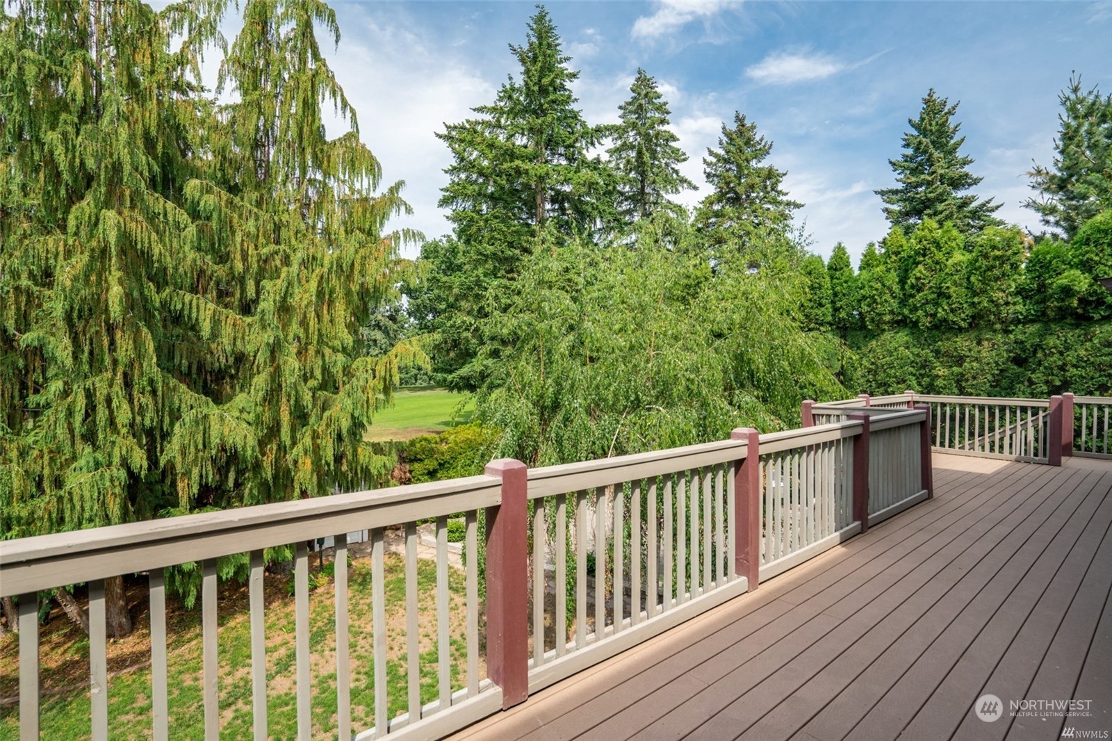 1550 Eastmont Avenue