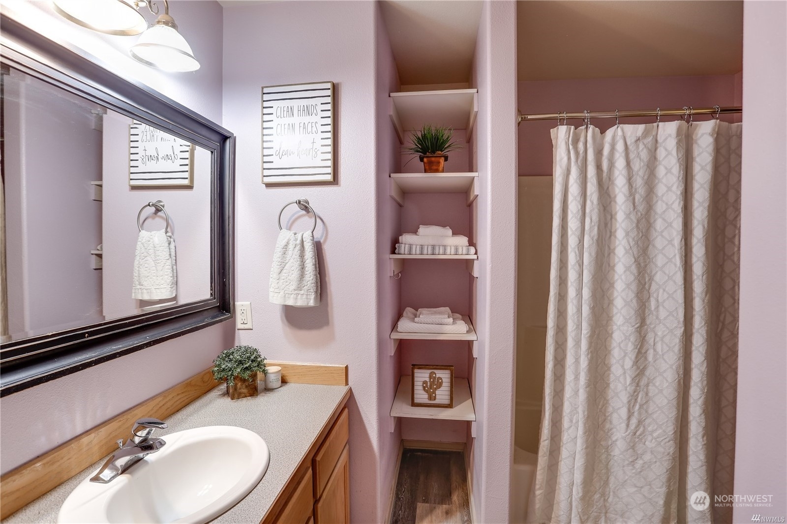 1550 Eastmont Avenue