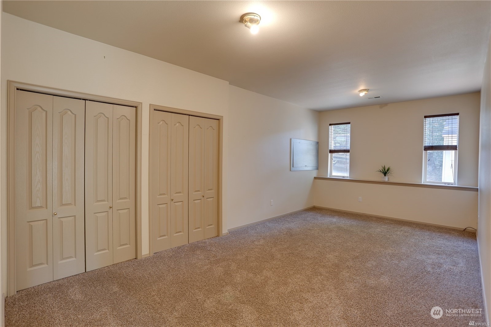 1550 Eastmont Avenue