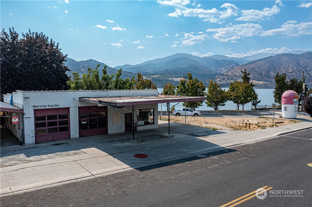 91 Wapato Way