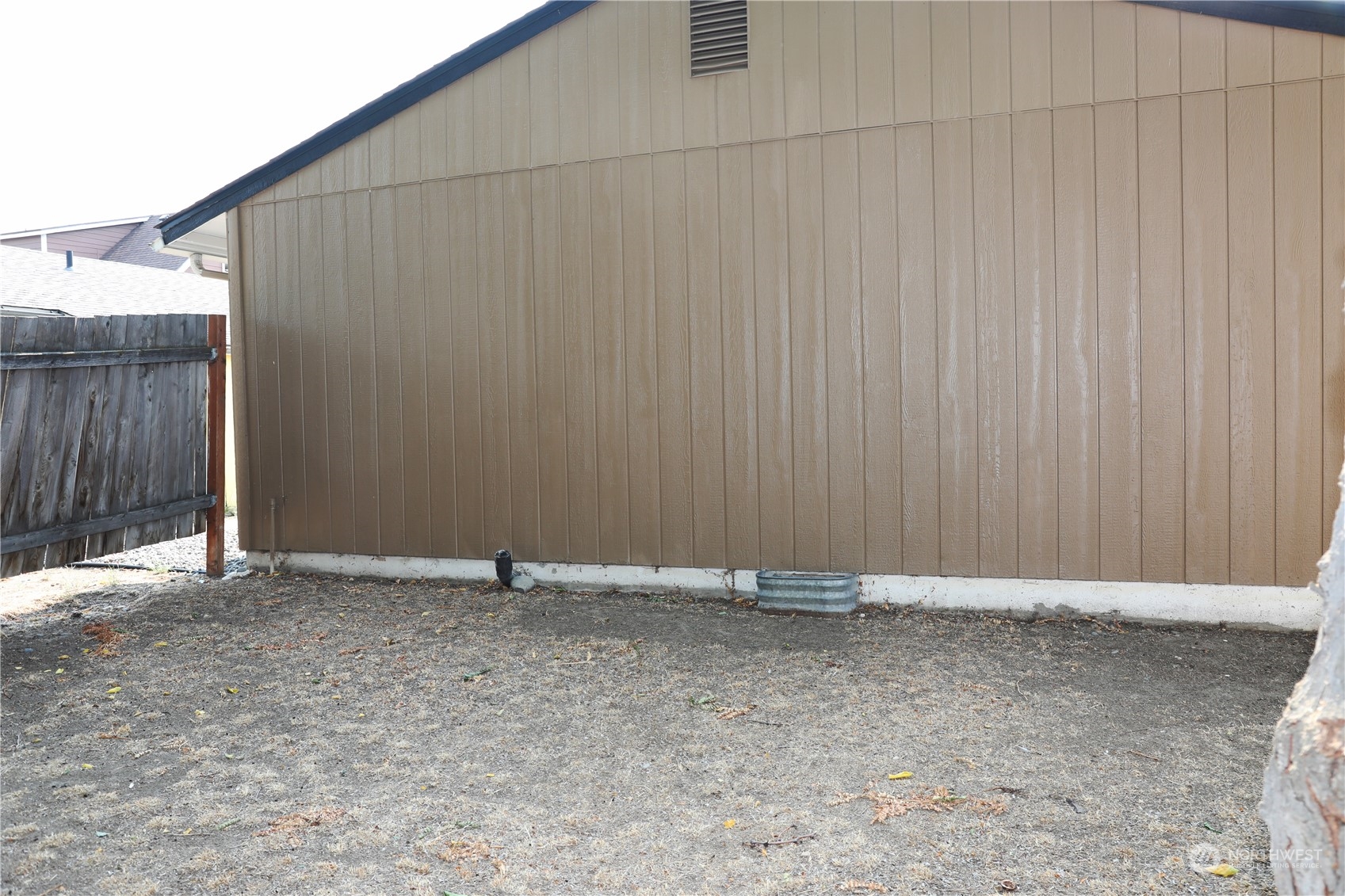 411 Methow Street Unit: 1-3