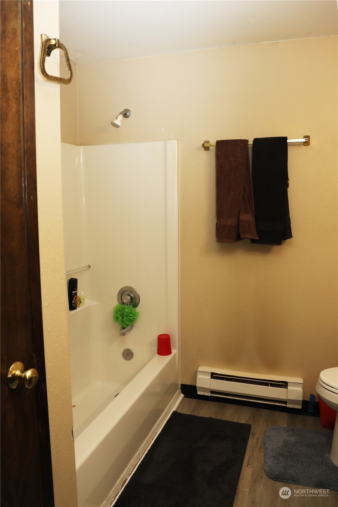 411 Methow Street Unit: 1-3