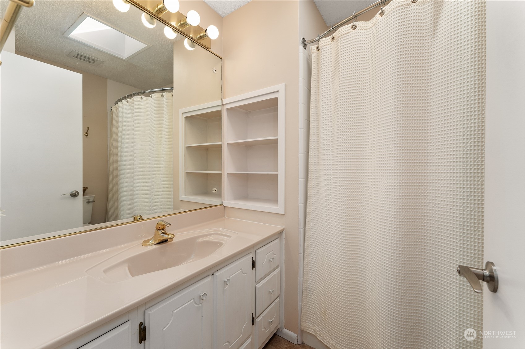 815 W Golf Course Drive