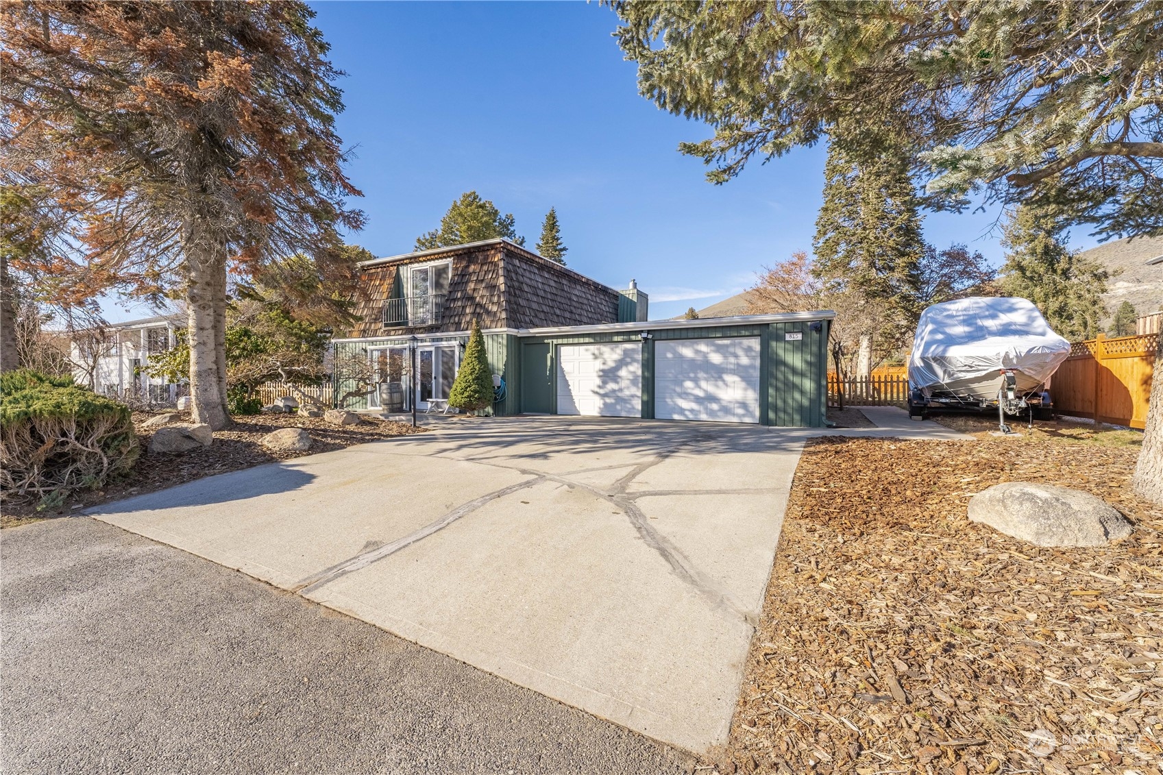 815 W Golf Course Drive