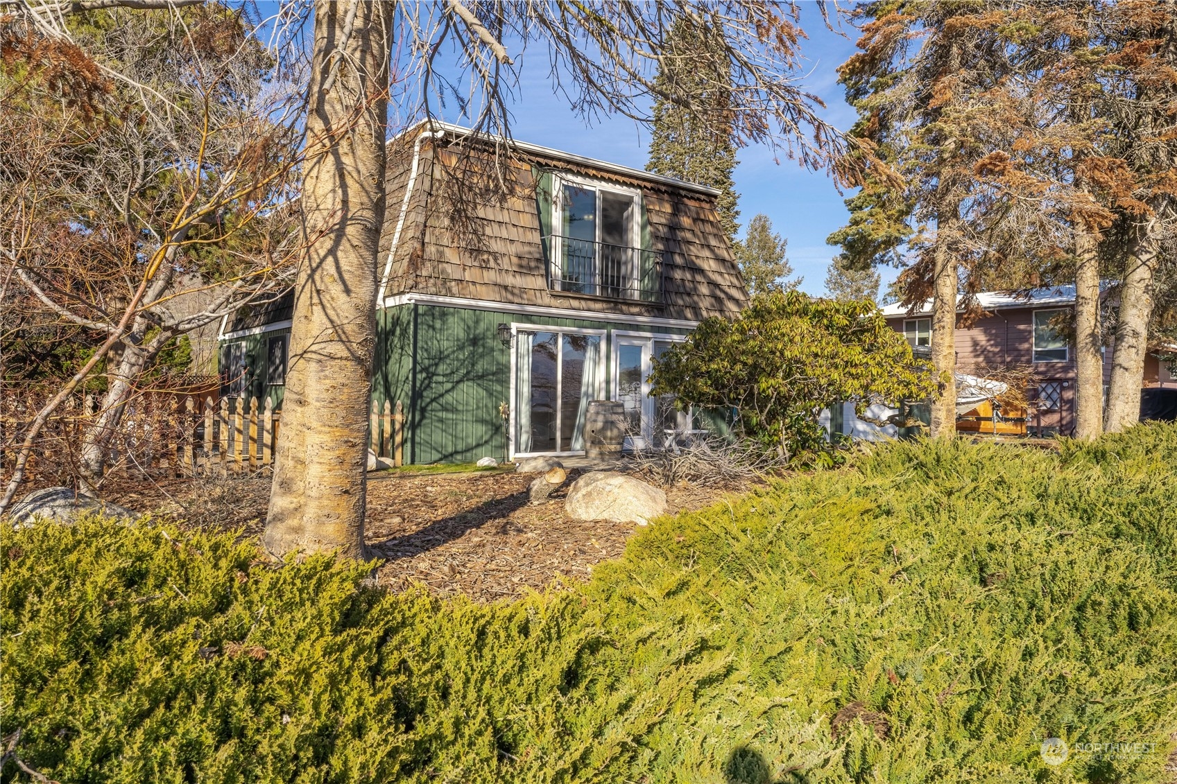 815 W Golf Course Drive