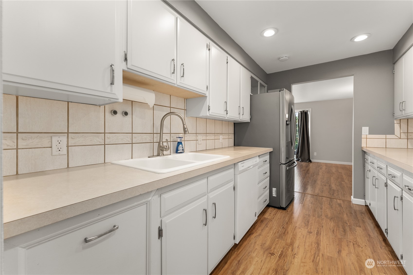 815 W Golf Course Drive