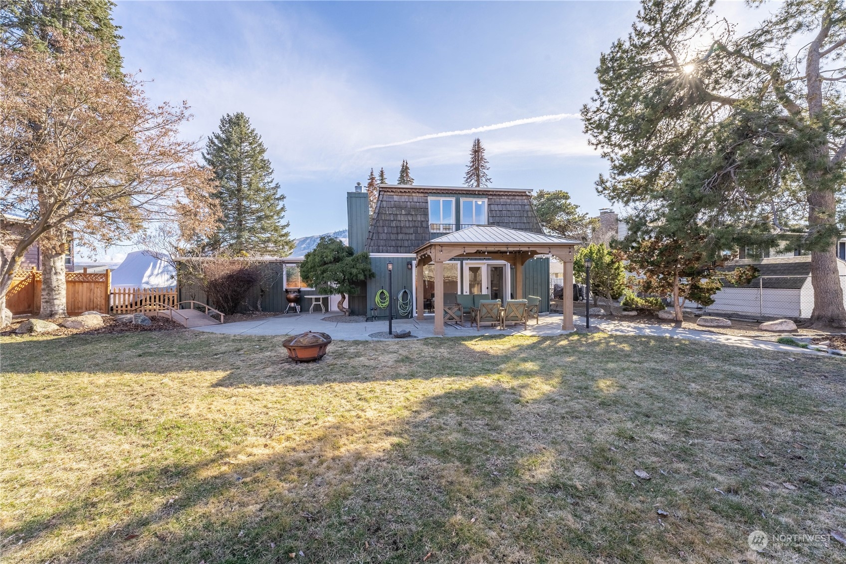 815 W Golf Course Drive