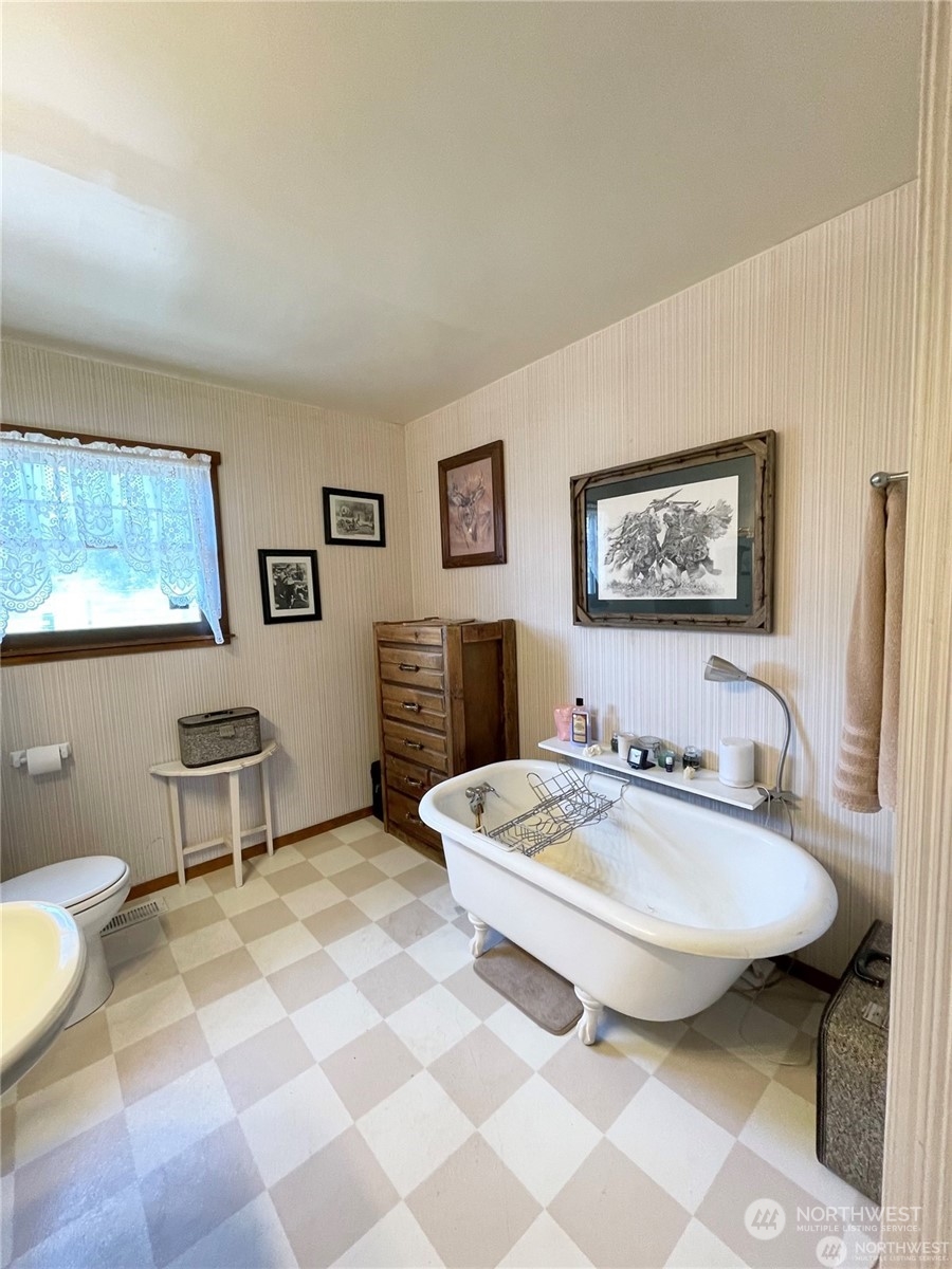 154 Aeneas Valley Road