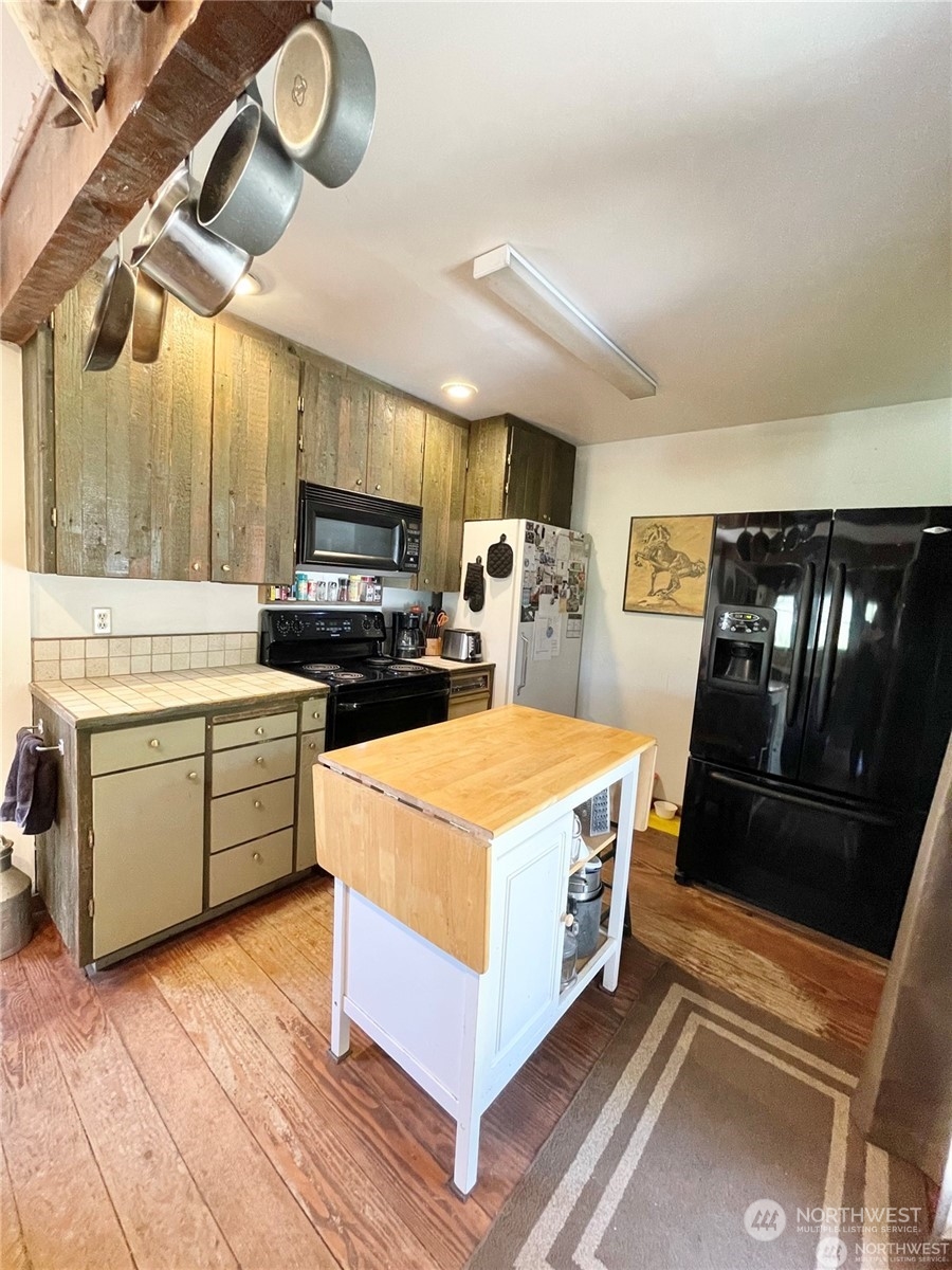 154 Aeneas Valley Road