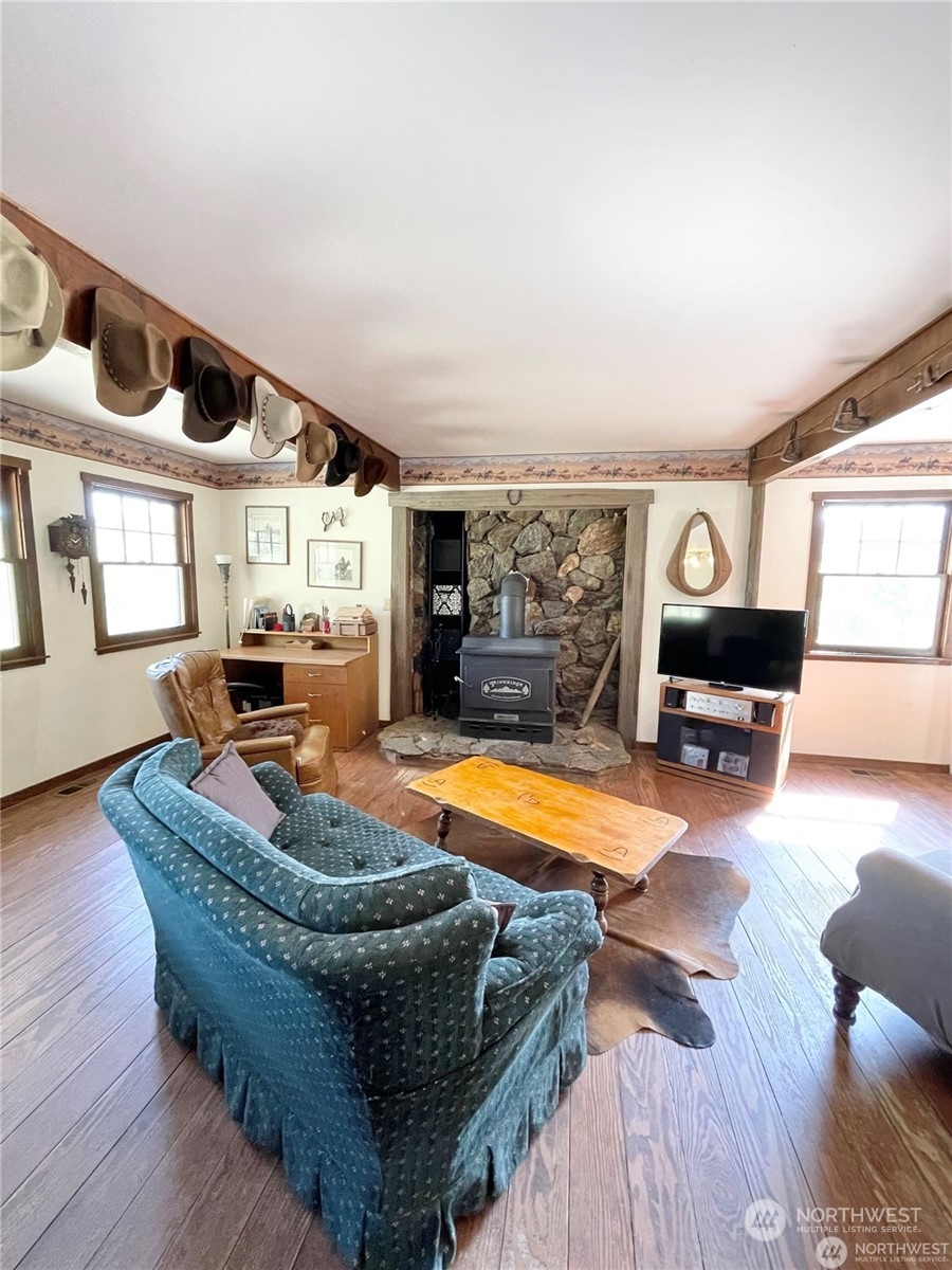 154 Aeneas Valley Road