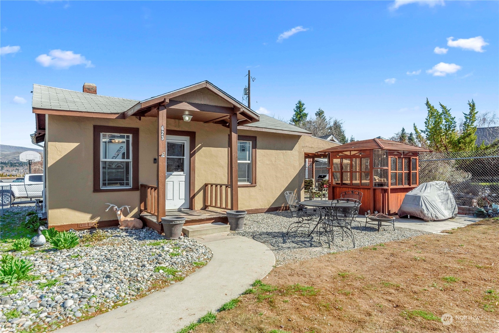 623 Sunset Avenue
