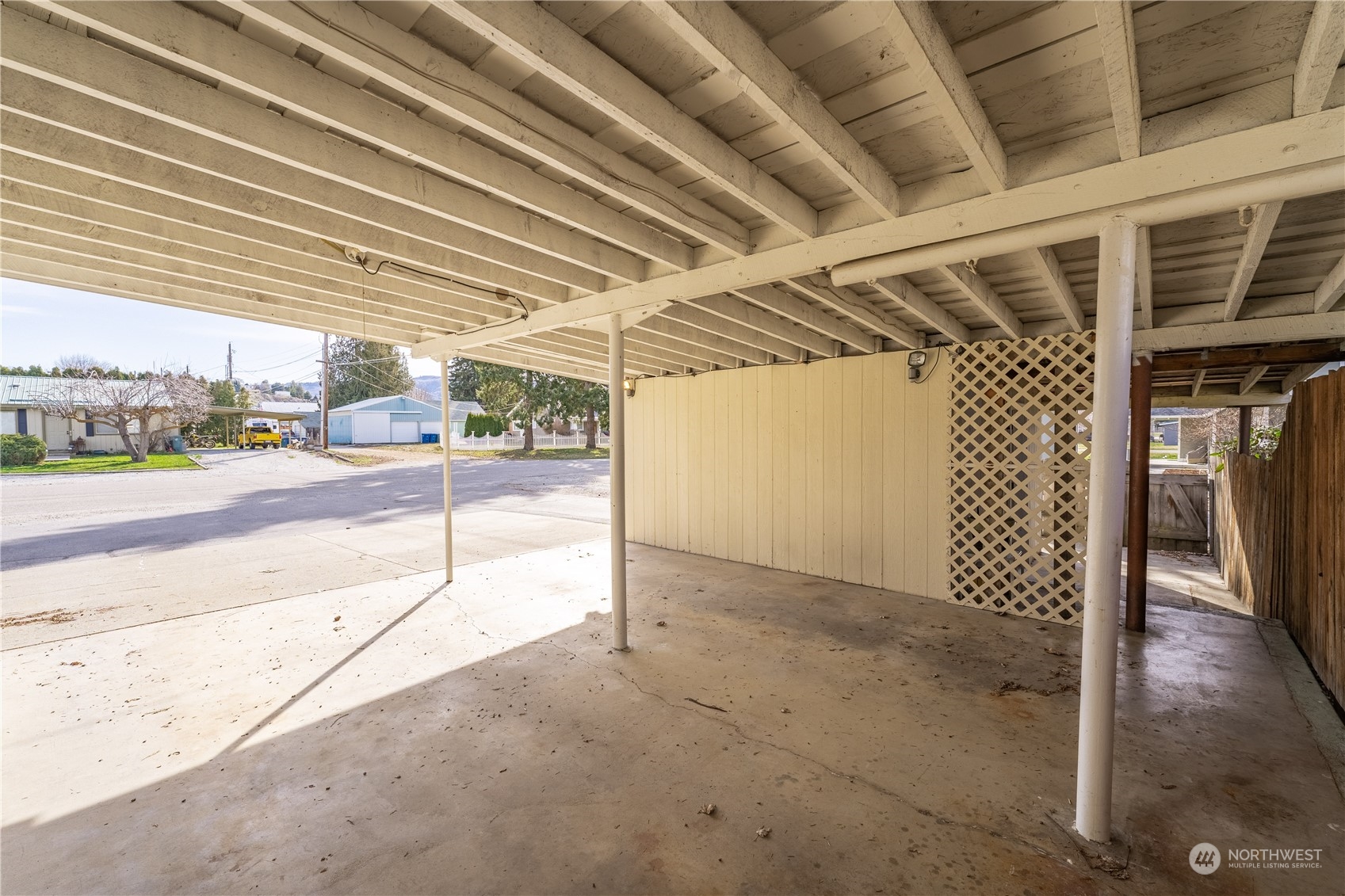 432 E Okanogan Avenue