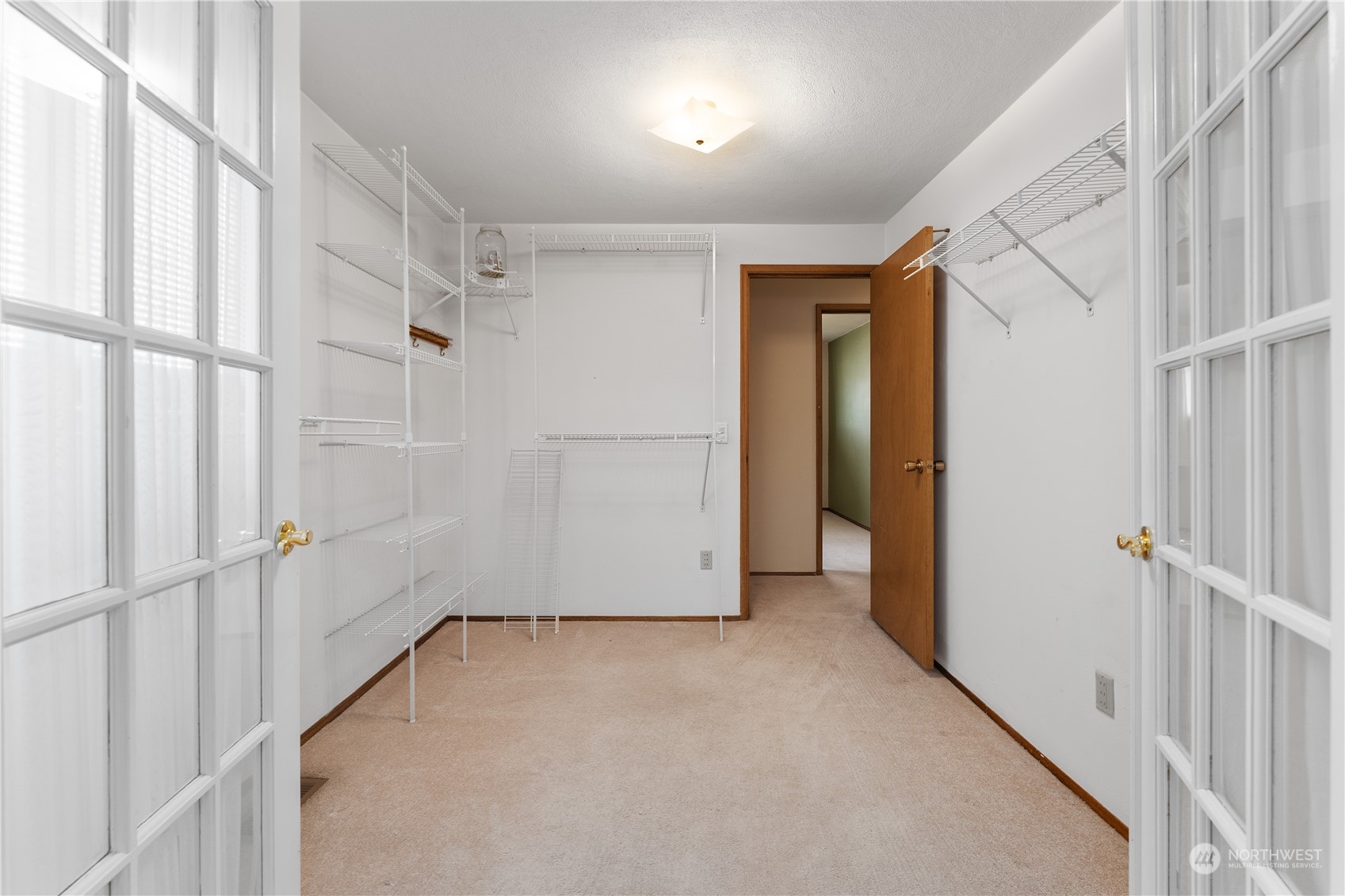 432 E Okanogan Avenue