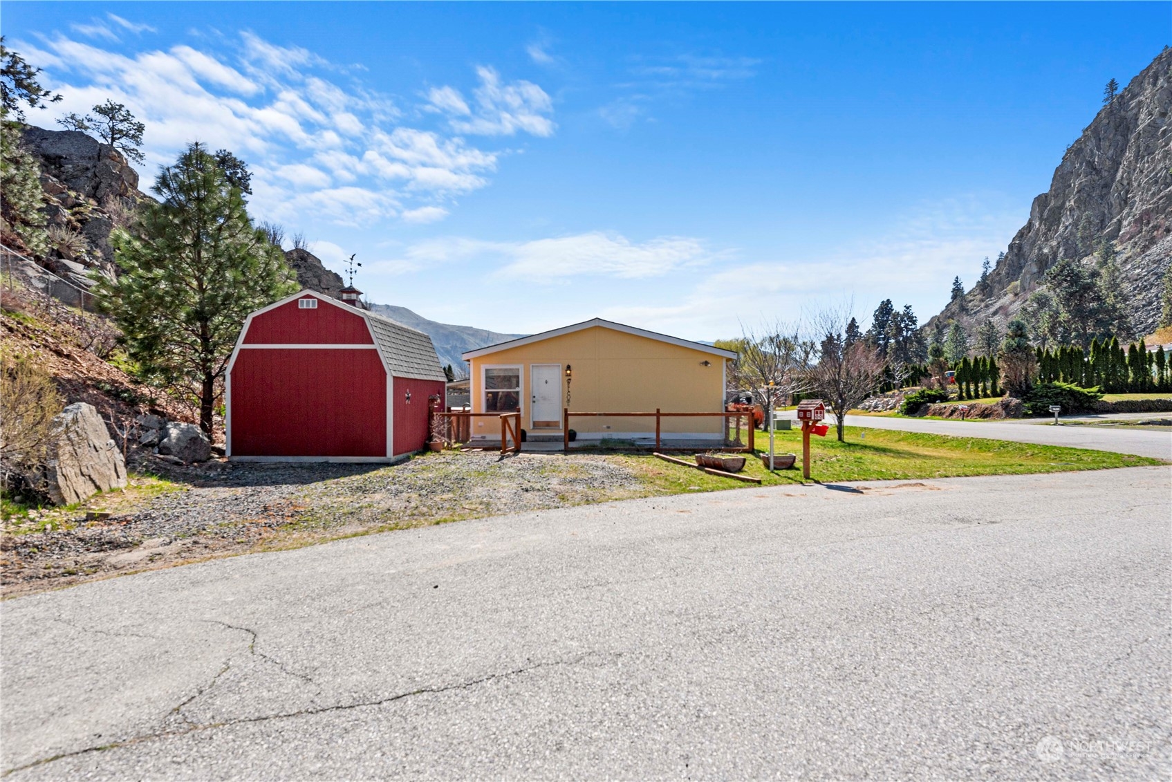 14947 Golden Delicious Street