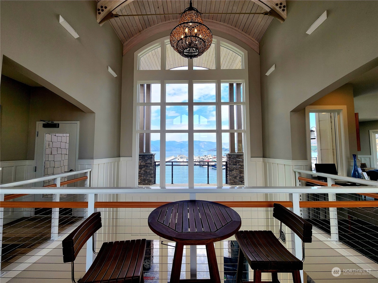 1350 W Woodin Avenue Unit: C5