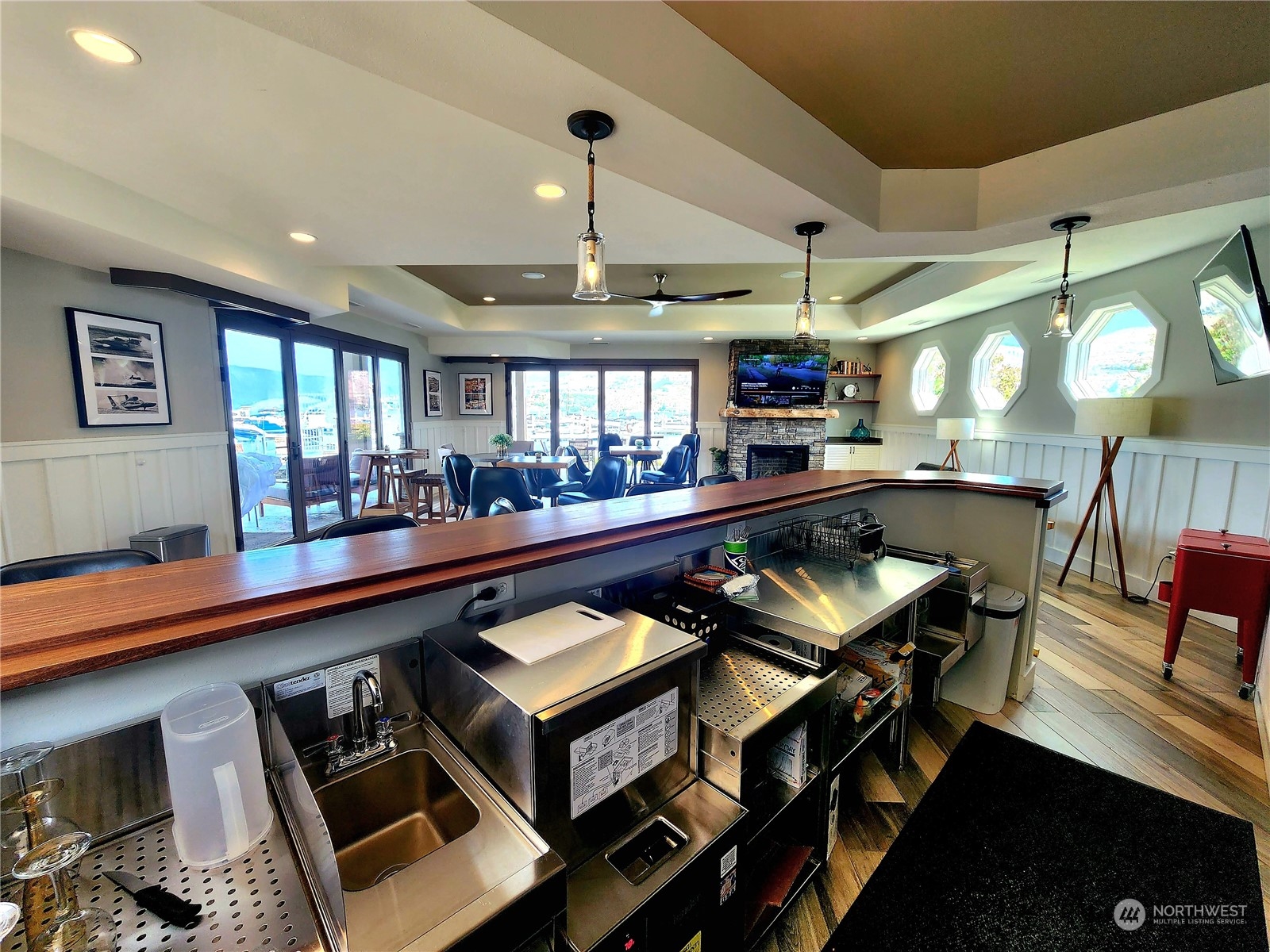 1350 W Woodin Avenue Unit: C5