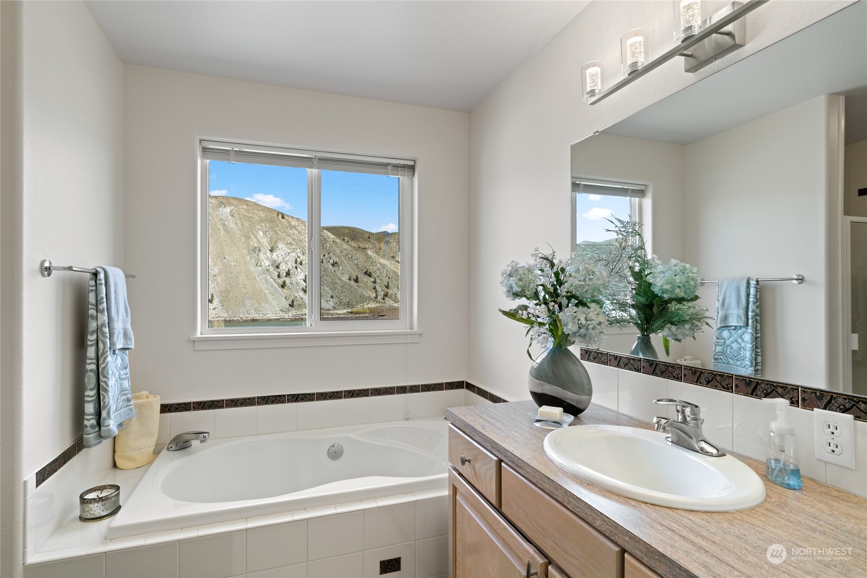575 W Marine View Drive