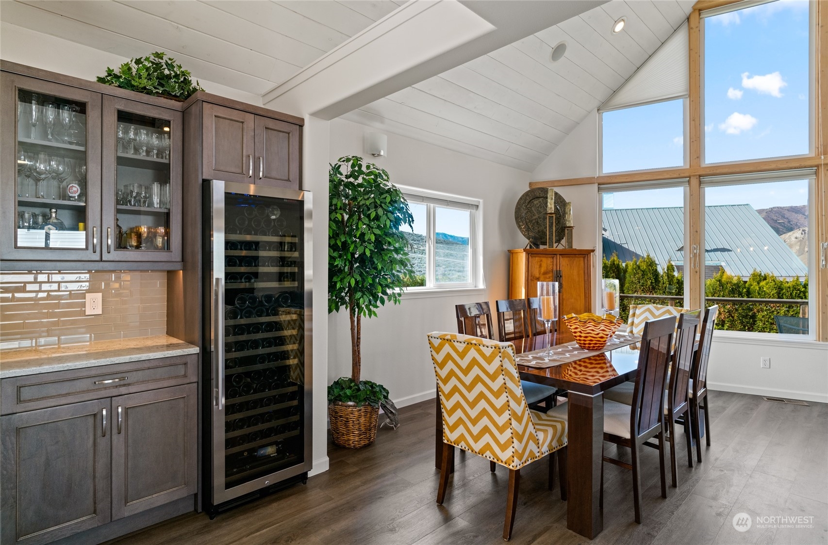 575 W Marine View Drive