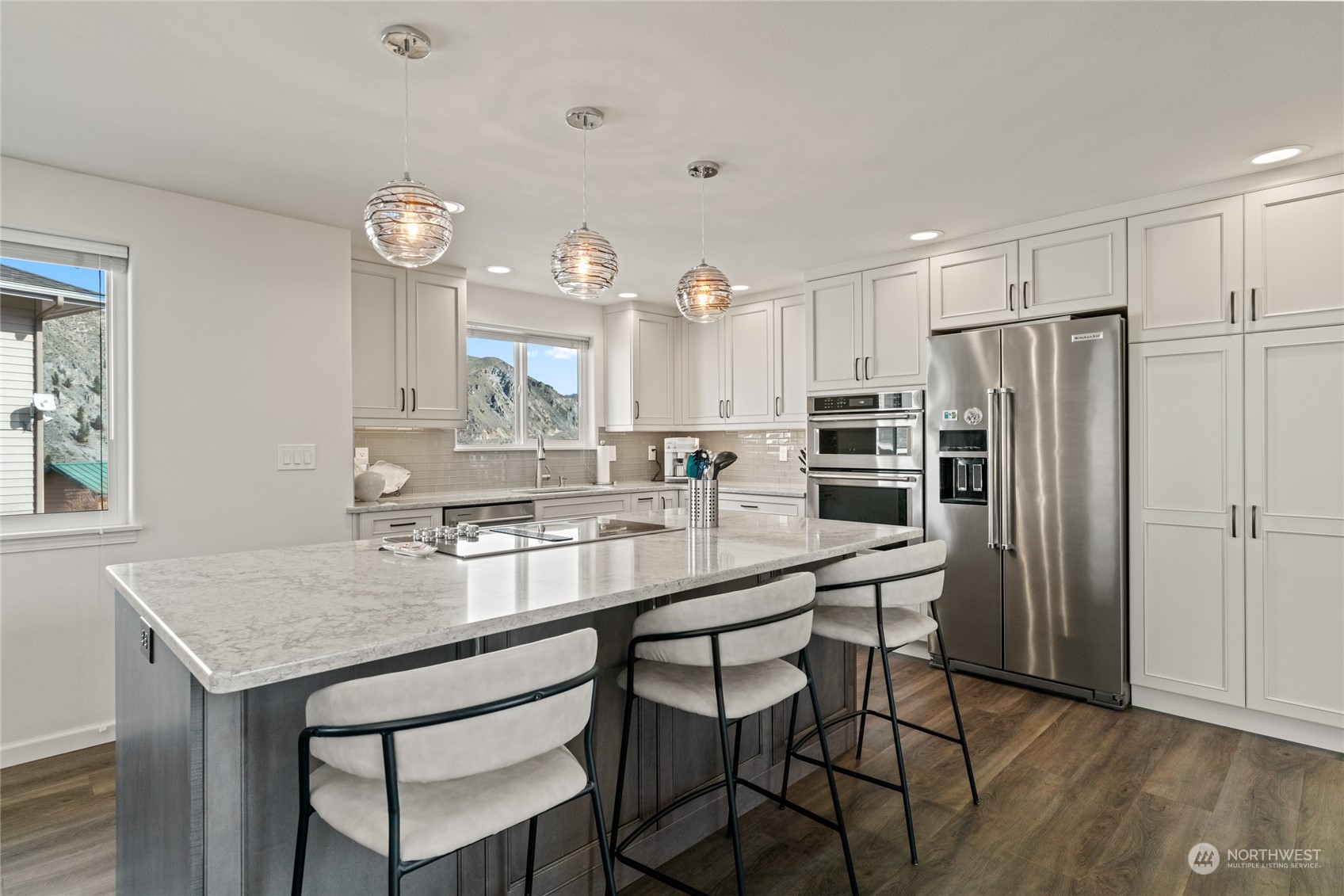 575 W Marine View Drive