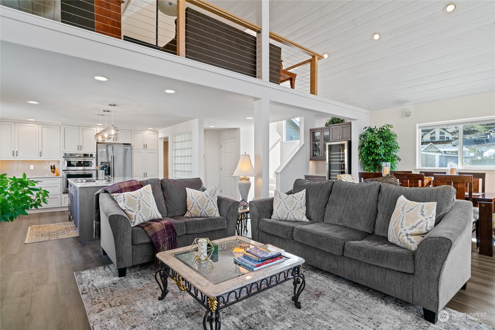 575 W Marine View Drive