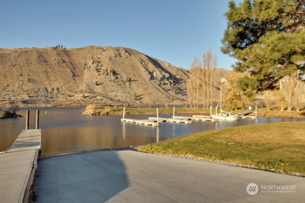 575 W Marine View Drive