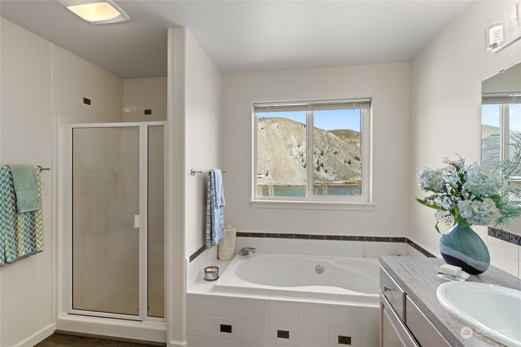 575 W Marine View Drive