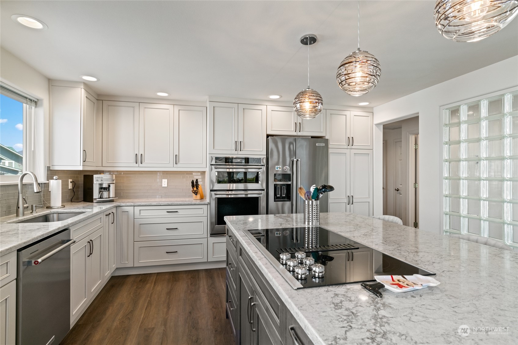 575 W Marine View Drive