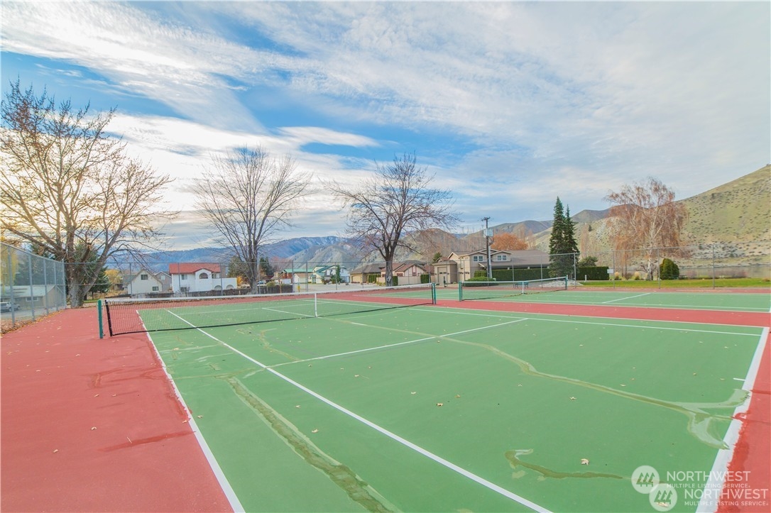 575 W Marine View Drive