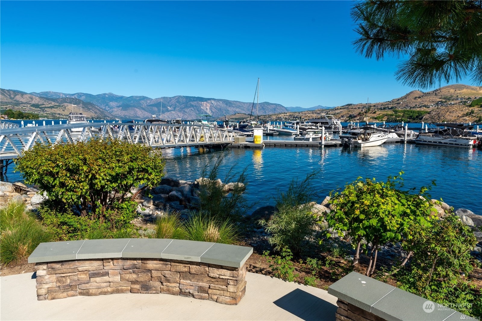 1350 W Woodin Avenue Unit: C28