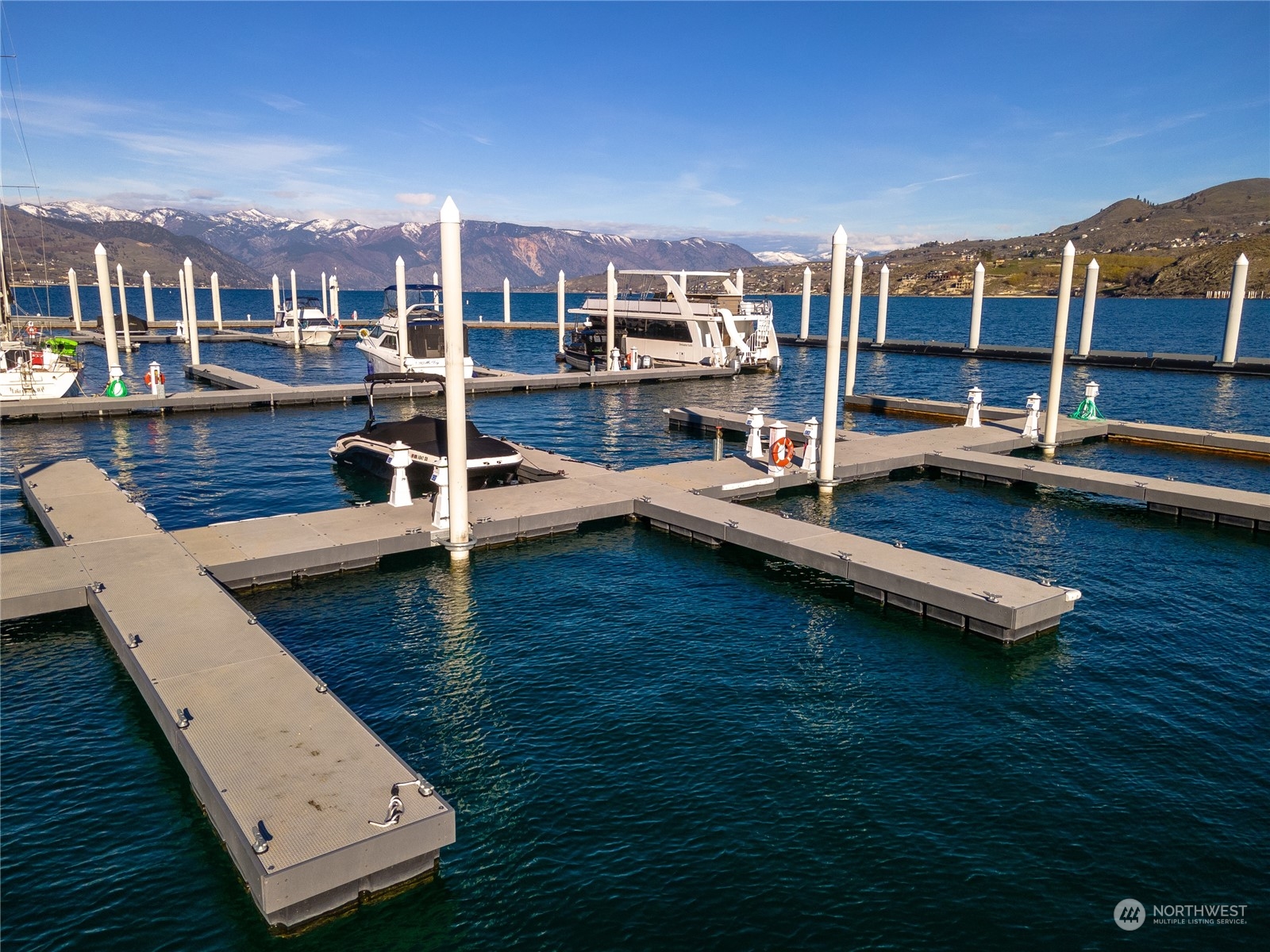 1350 W Woodin Avenue Unit: C28