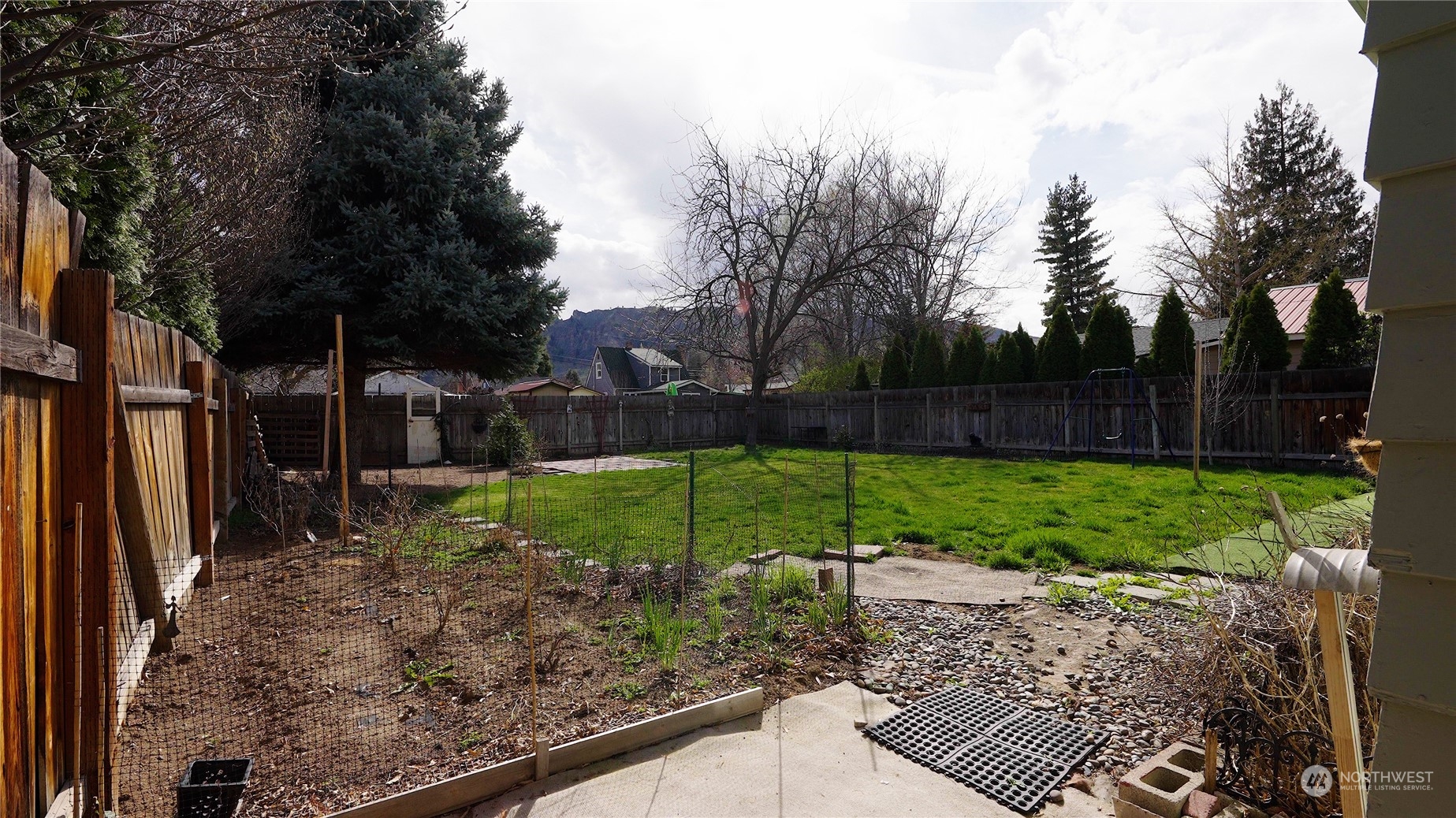 1021 Castlerock Avenue