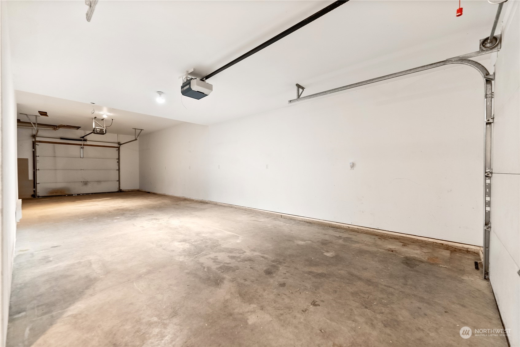 146 Warren Avenue W