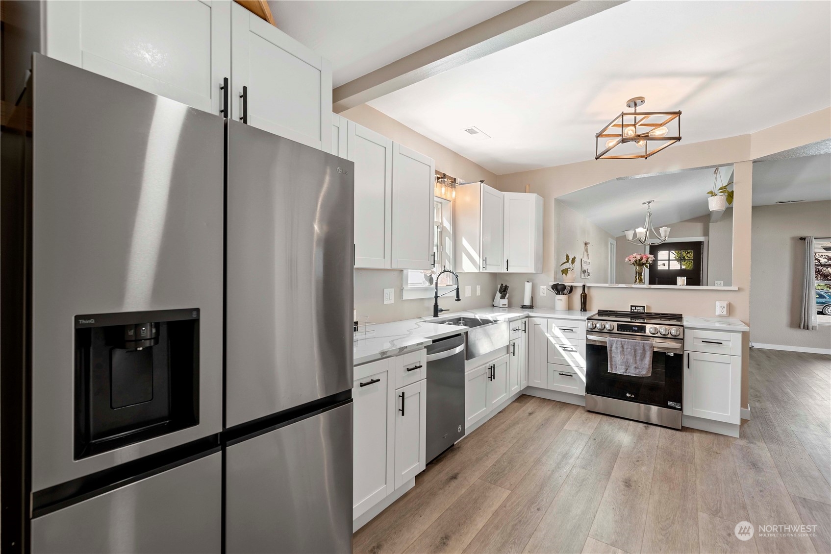 233 N Franklin Avenue