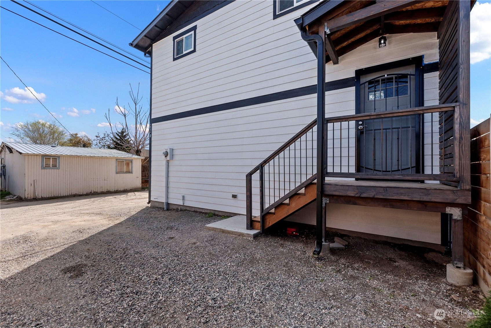 233 N Franklin Avenue