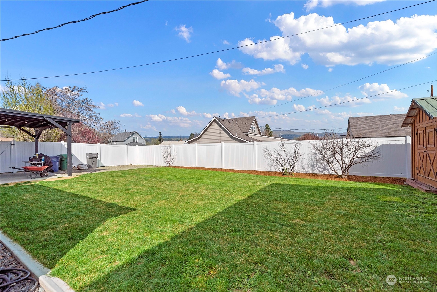 233 N Franklin Avenue