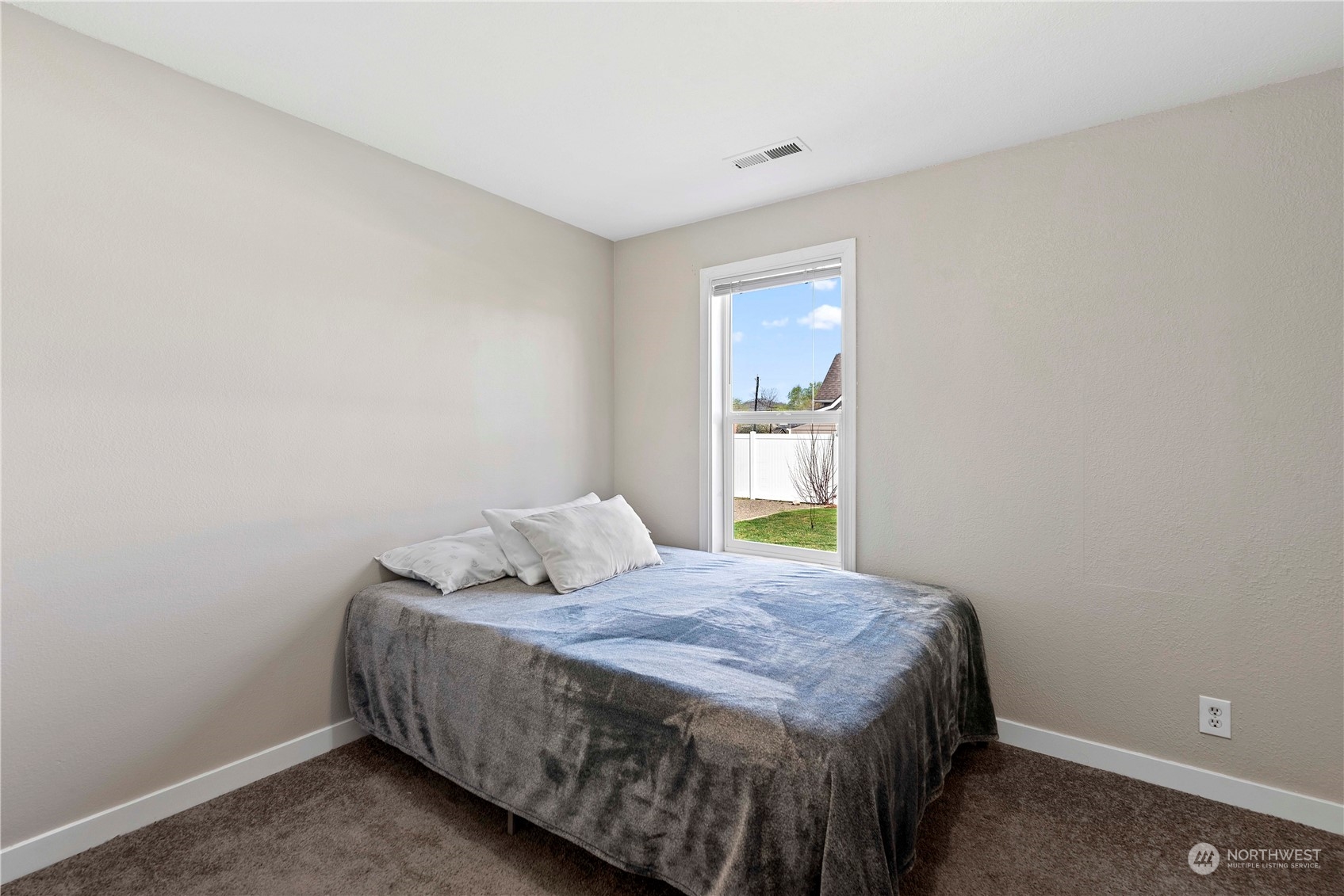 233 N Franklin Avenue