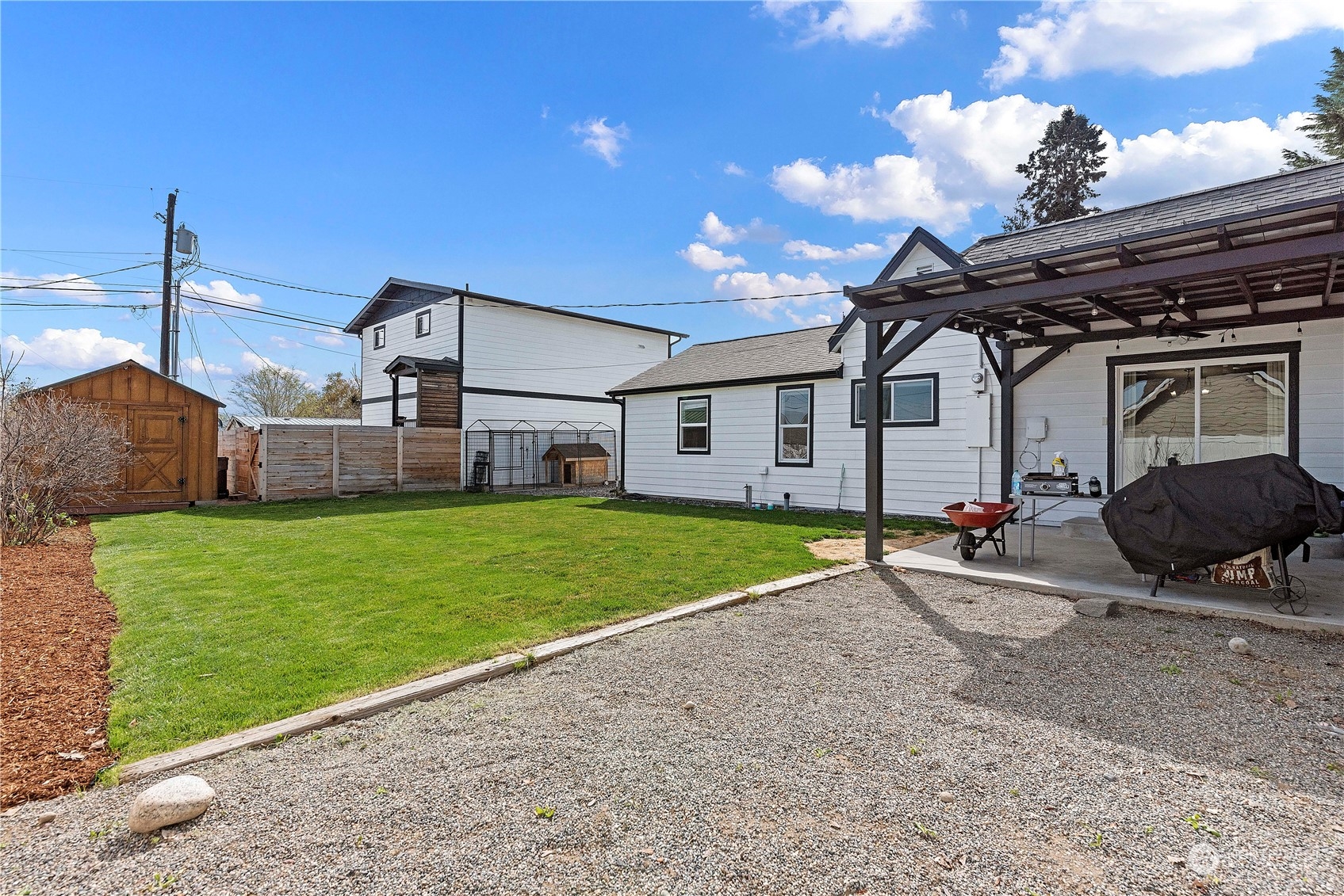 233 N Franklin Avenue